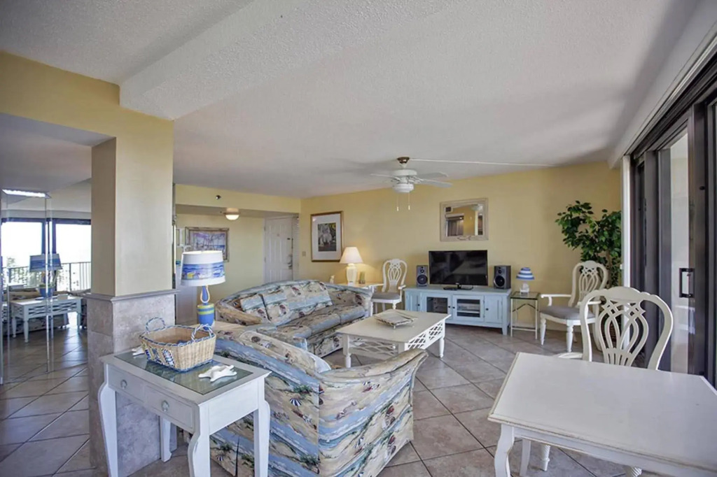 Beachside Towers at Sandestin by Panhandle Getaways