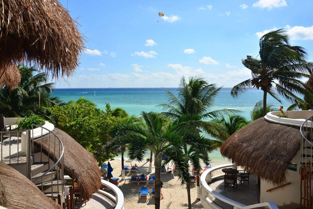 Playa Palms Beach Hotel