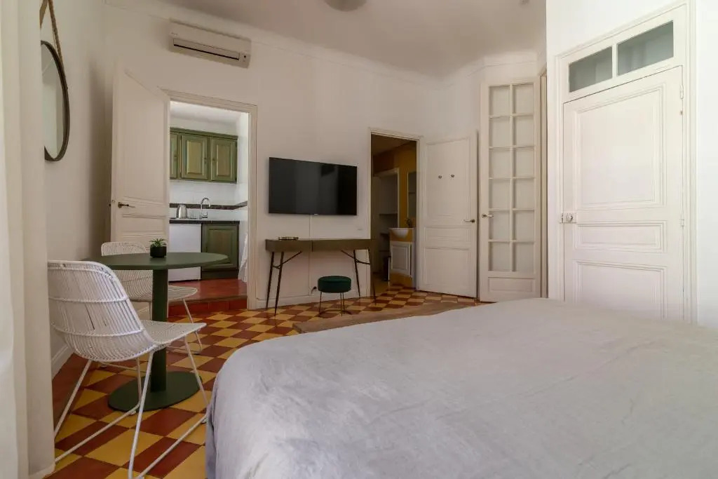 La Guitare 24 - Nice Studio in Center of Cannes, Just Behind Grand Hotel