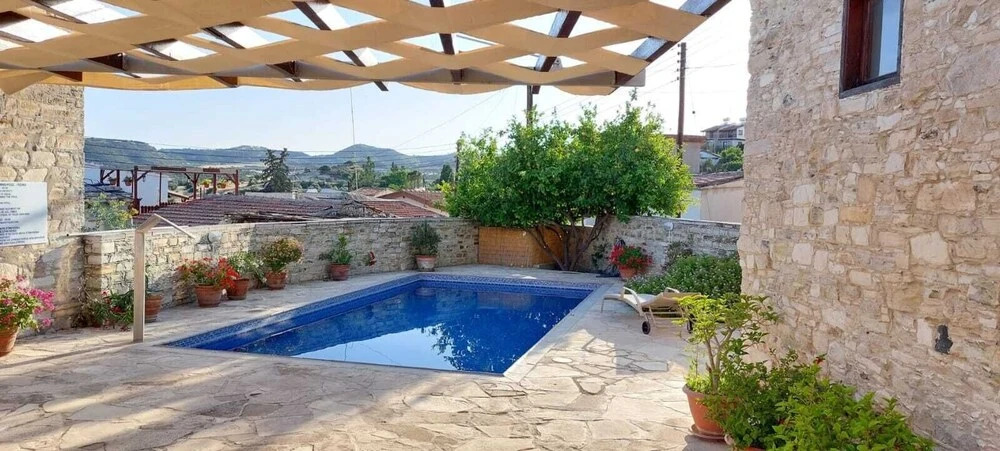 Skarinou Village Poolside Escape Studio with Pool facilities