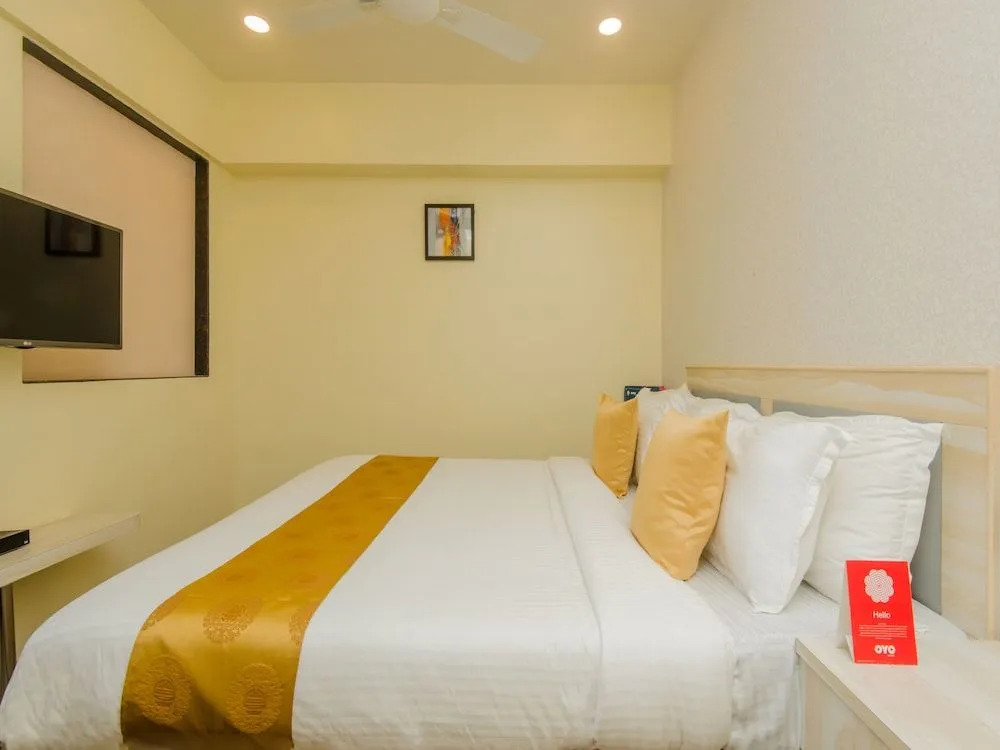 OYO 10899 Hotel Meadow Inn