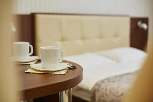 Three Crowns Hotel