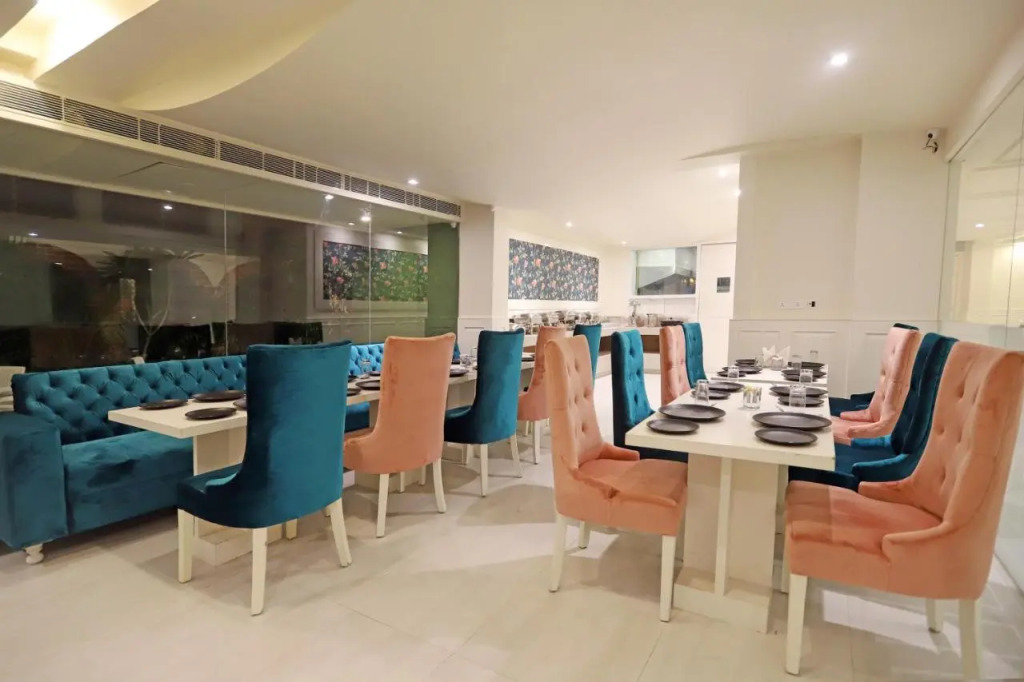 Hotel Magenta