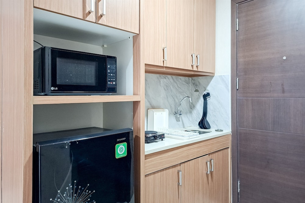 Pleasant Look Studio At Apartment Pacific Garden - Campus Town @Alam Sutera