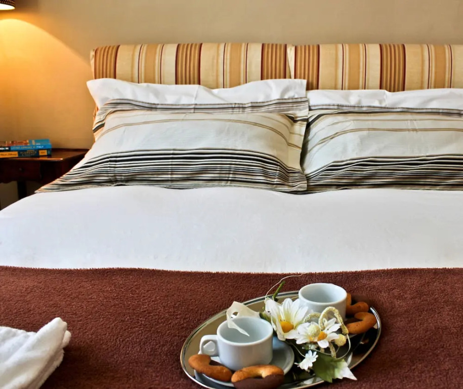 Alfani Suite