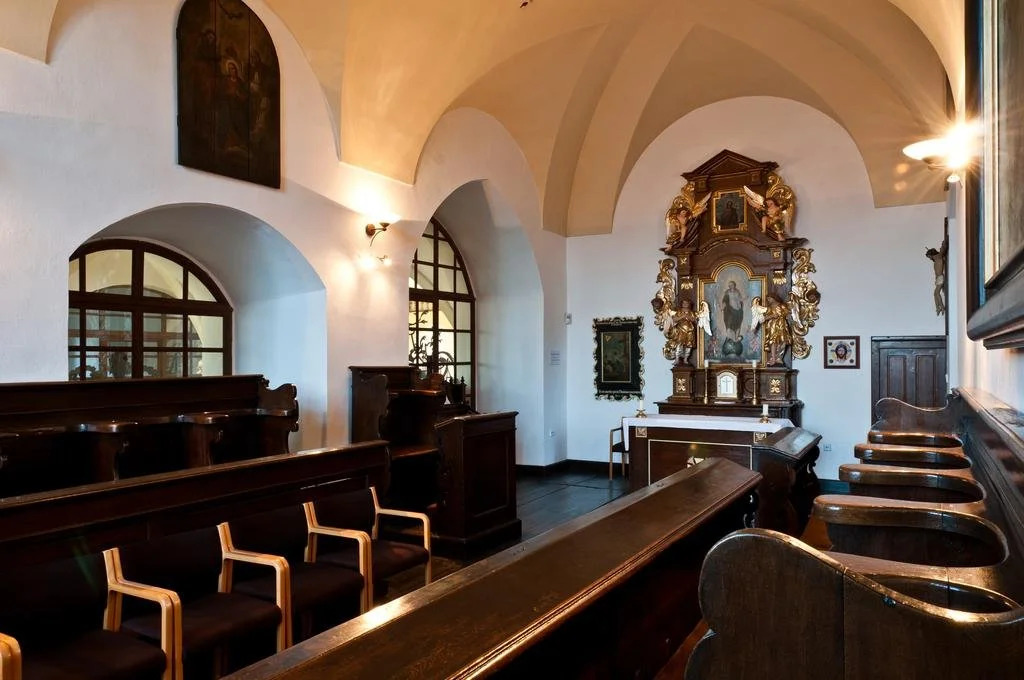 Klášter Hejnice - vzdělávací, konferenční a poutní dům