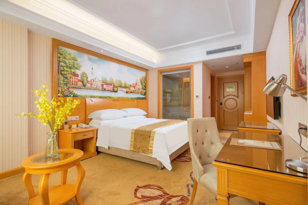 Vienna Hotel (Guangzhou Zengcheng Wanda Plaza Metro Station Branch)