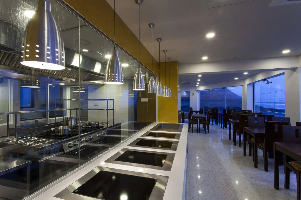 The Ocean Colombo - Guaranteed Sea View Rooms