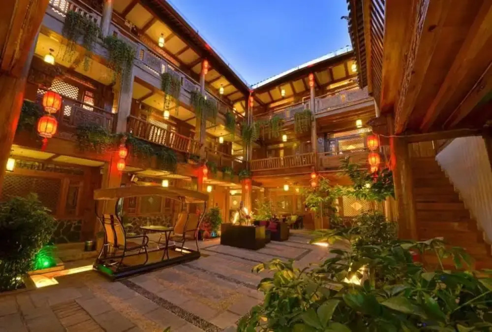 鳳祥客栈 云栖别院 Fengxiang Snow Mountain-view Inn Inn