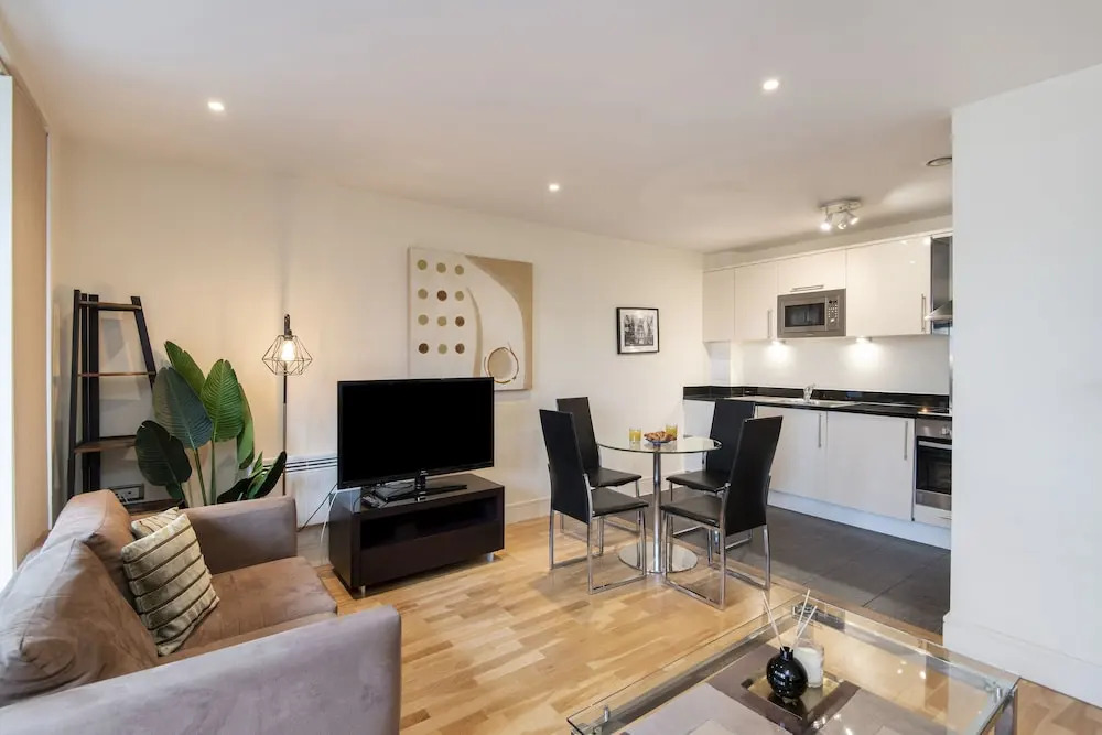 One Bed Apartment in Waterloo near Southwark