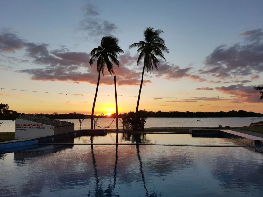 Bayview Cove Resort