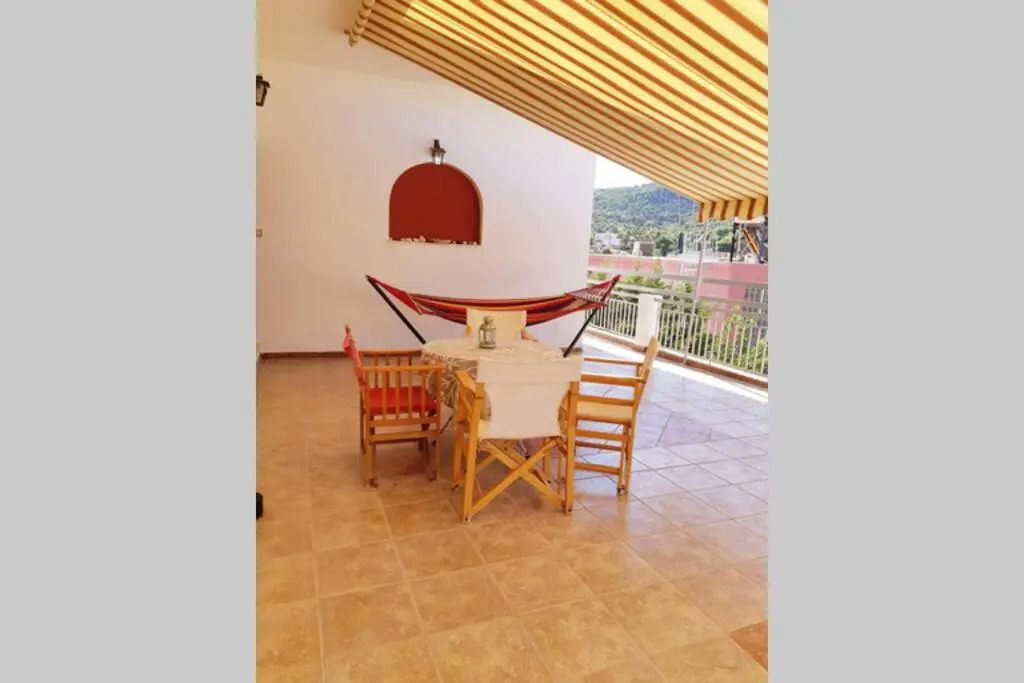 Sunny House