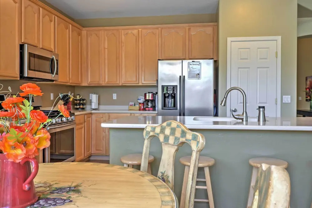 North Phoenix Home w/ Pool: Hike, Swim & Shop!