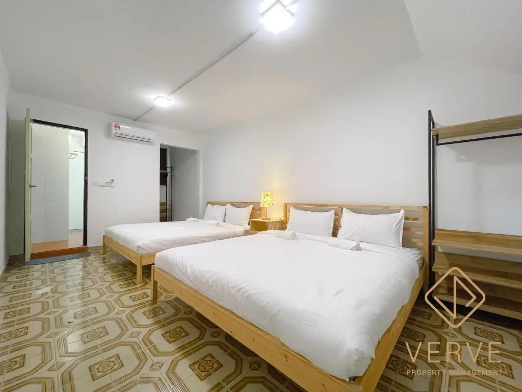 R Private Club House By Verve (14 Pax) EECH 72