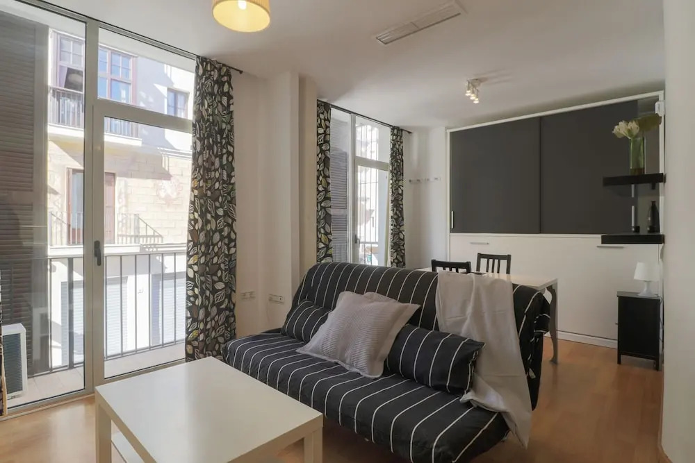 Open Plan Studio in Carreteria