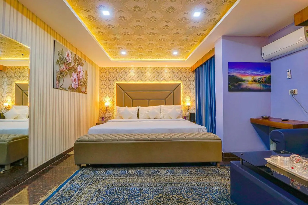 FabHotel Prime Z Grand