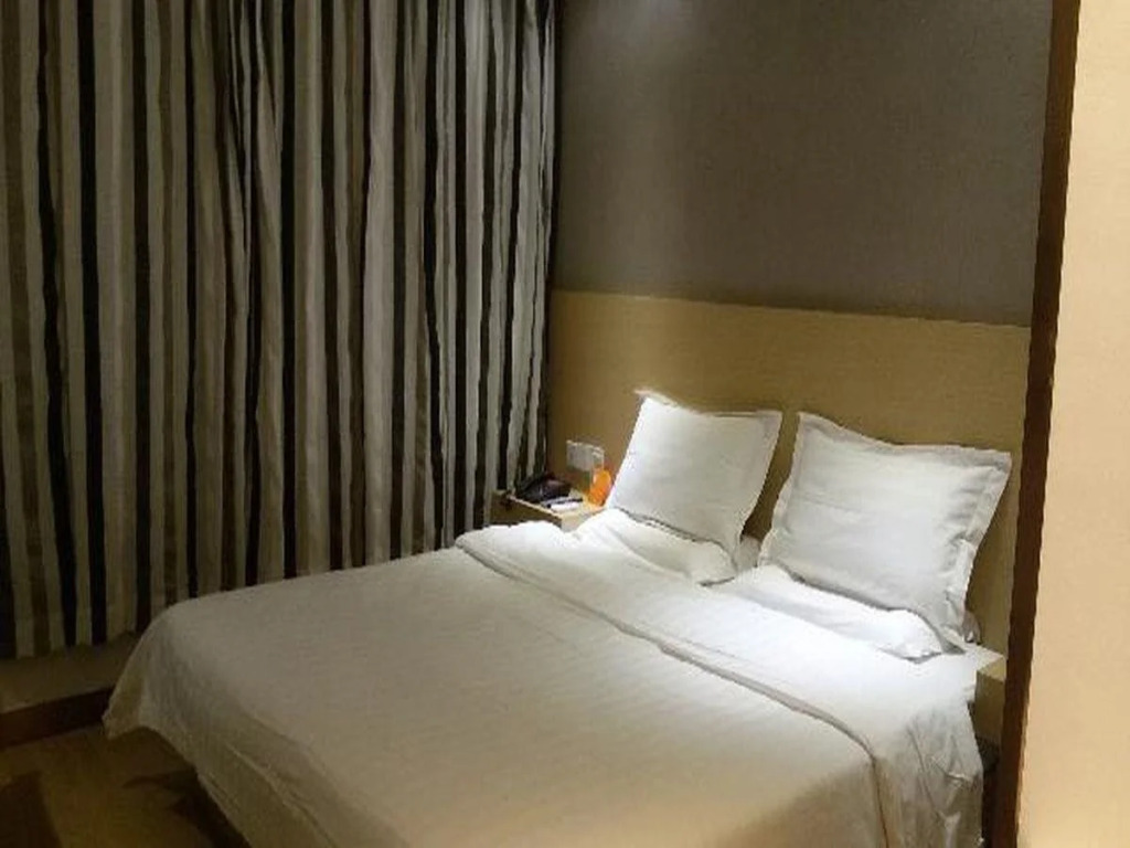 7 Days Inn (Shanghai Wujiaochang Second)
