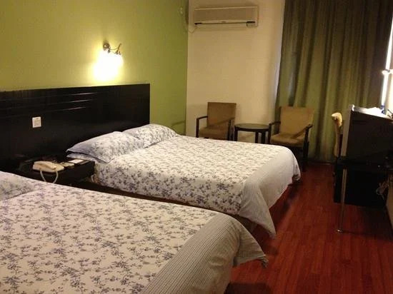 Motel168 Wuhan WuLuo Road Inn