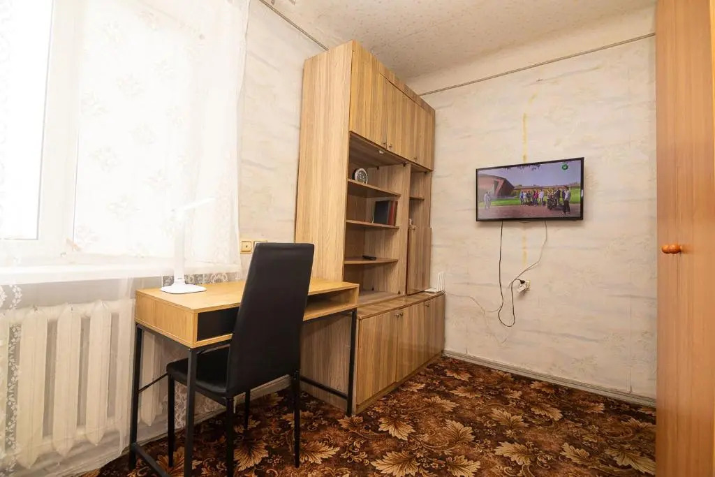 Comfortable apartments on Hrushevskogo street near 16 city hospital