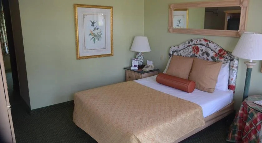 Riverlodge South