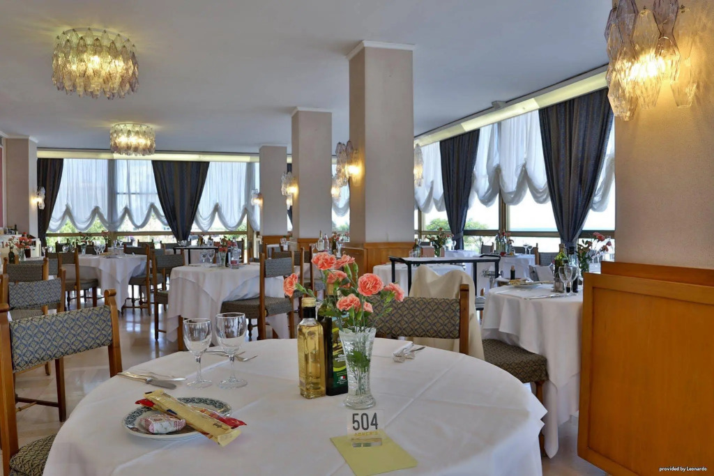 Hotel Abners