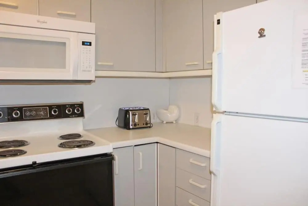 Professionally Cleaned & Sanitized / Near Beach!