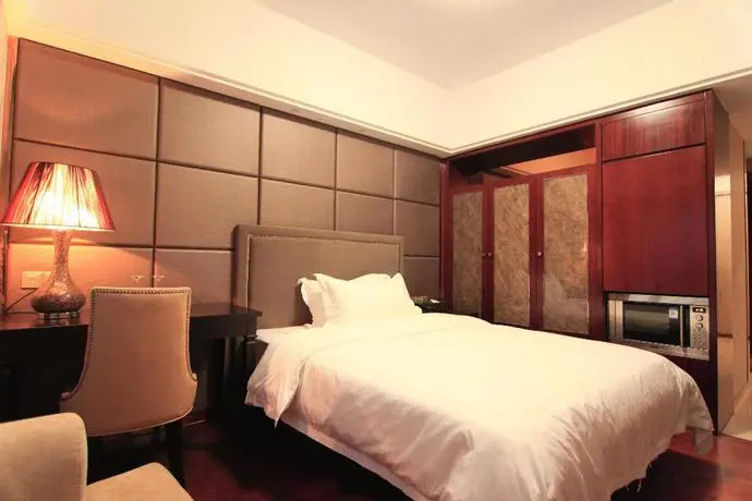 RoomMe HOTEL寓洣公寓佛山铂顿祖庙岭南天地店