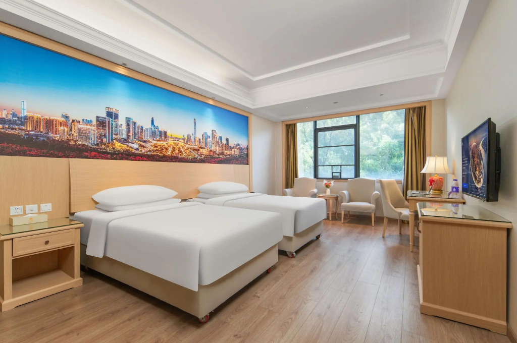 Vienna Hotel North Shenzhen Science and Technology Park Branch