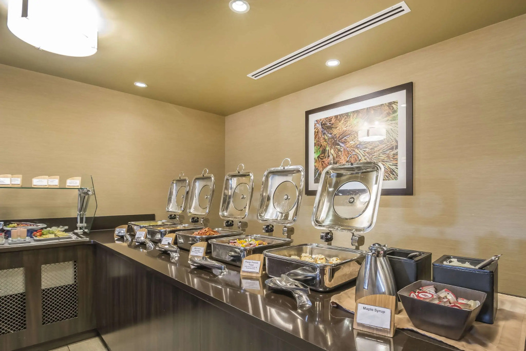 Quality Hotel & Conference Centre Fort McMurray