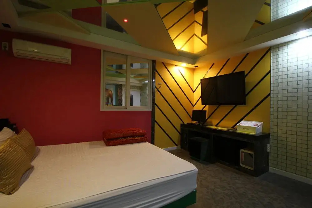 V Hotel Sasang