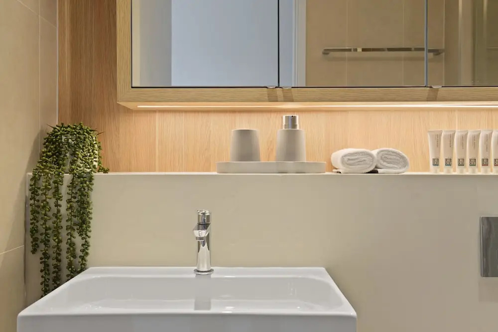 New Contemporary Apartment near Macquarie Centre