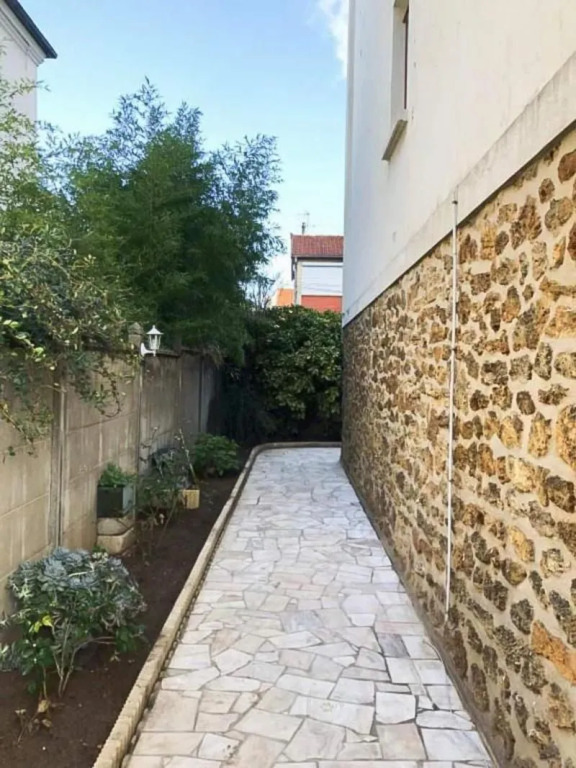 La Maison Charentonneau