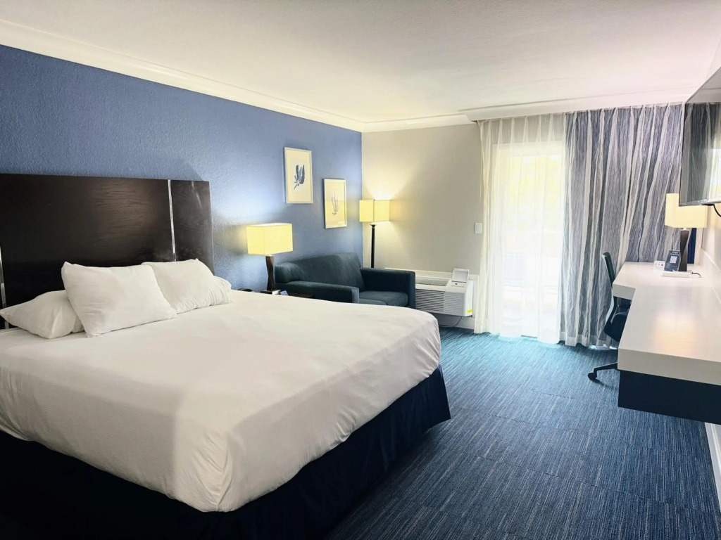 The Pacific Inn
