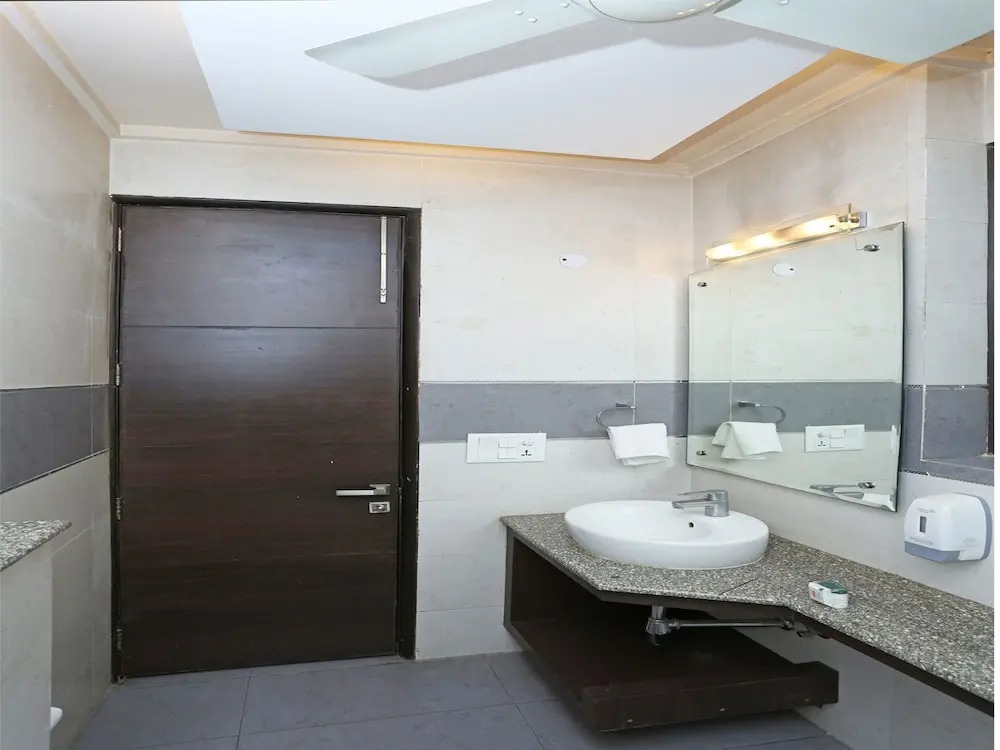 Hotel Shubhhdeep Aashiyana By OYO Rooms