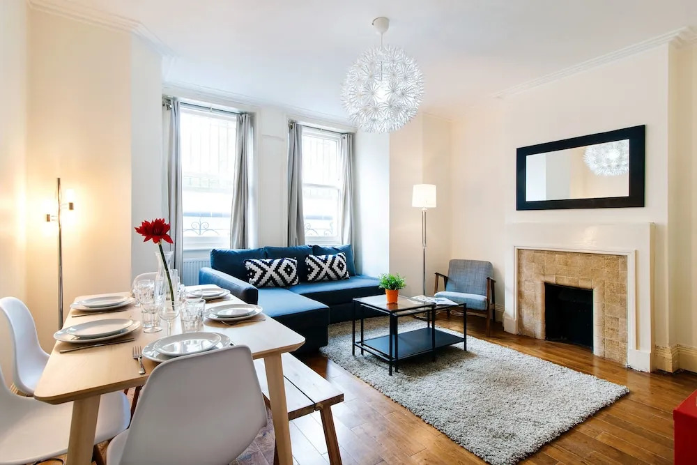 The Fulham Drive Mansion - GA15 - RGB 96027