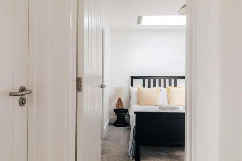 Redland Stay In Bespoke Home 2 of 2
