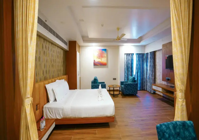 Kovvuru Grand