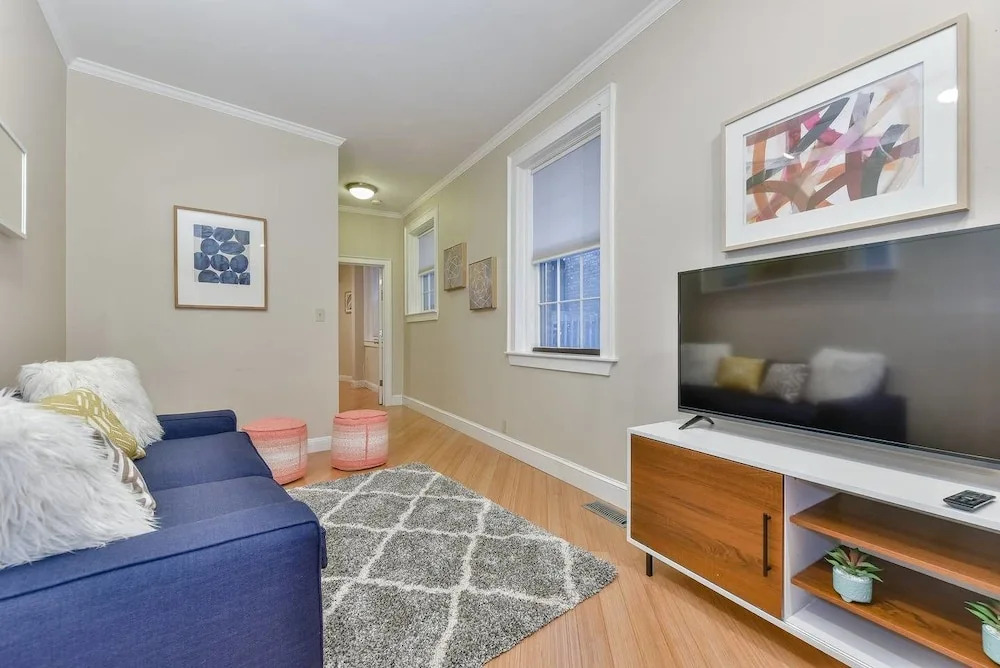 Spacious 1 BR Apt in Beacon Hill by Domio
