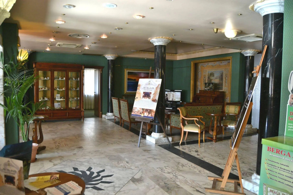Plaza Hotel