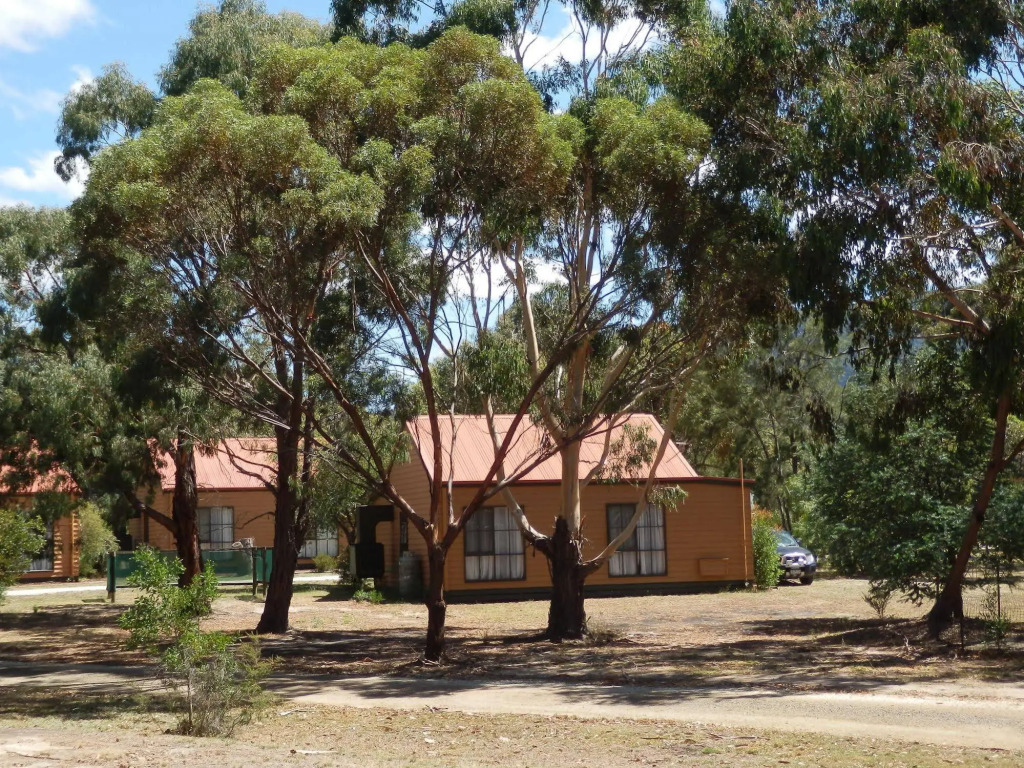 Mountain View Motor Inn & Holiday Lodges