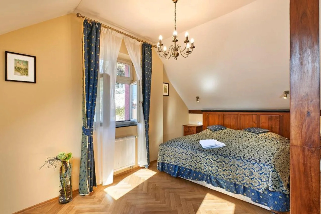 Salvator Hotel