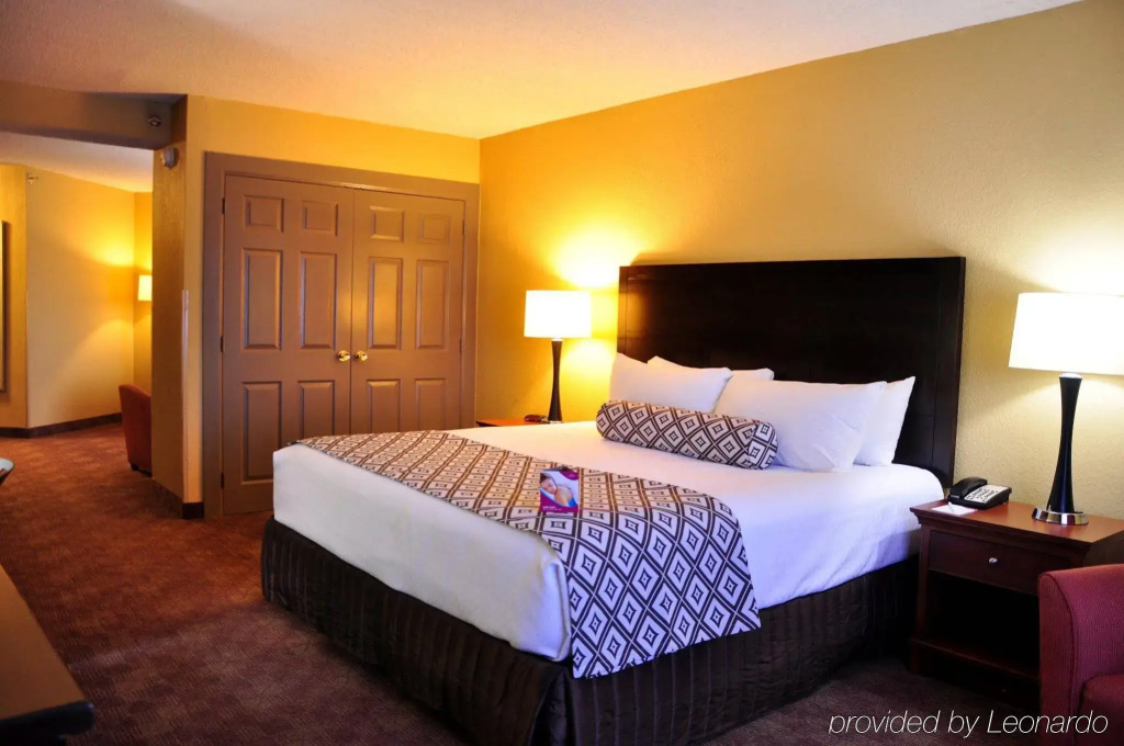 Crowne Plaza Little Rock