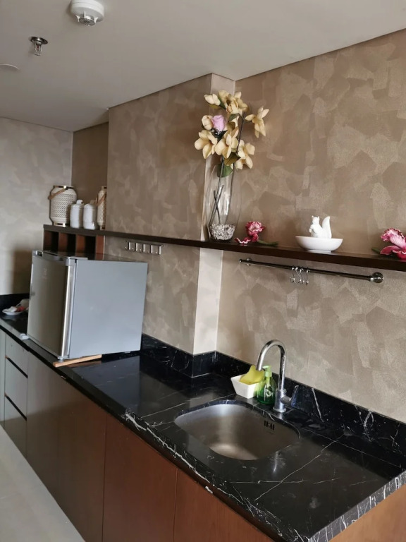 Warhol Residence Semarang Simpang Lima