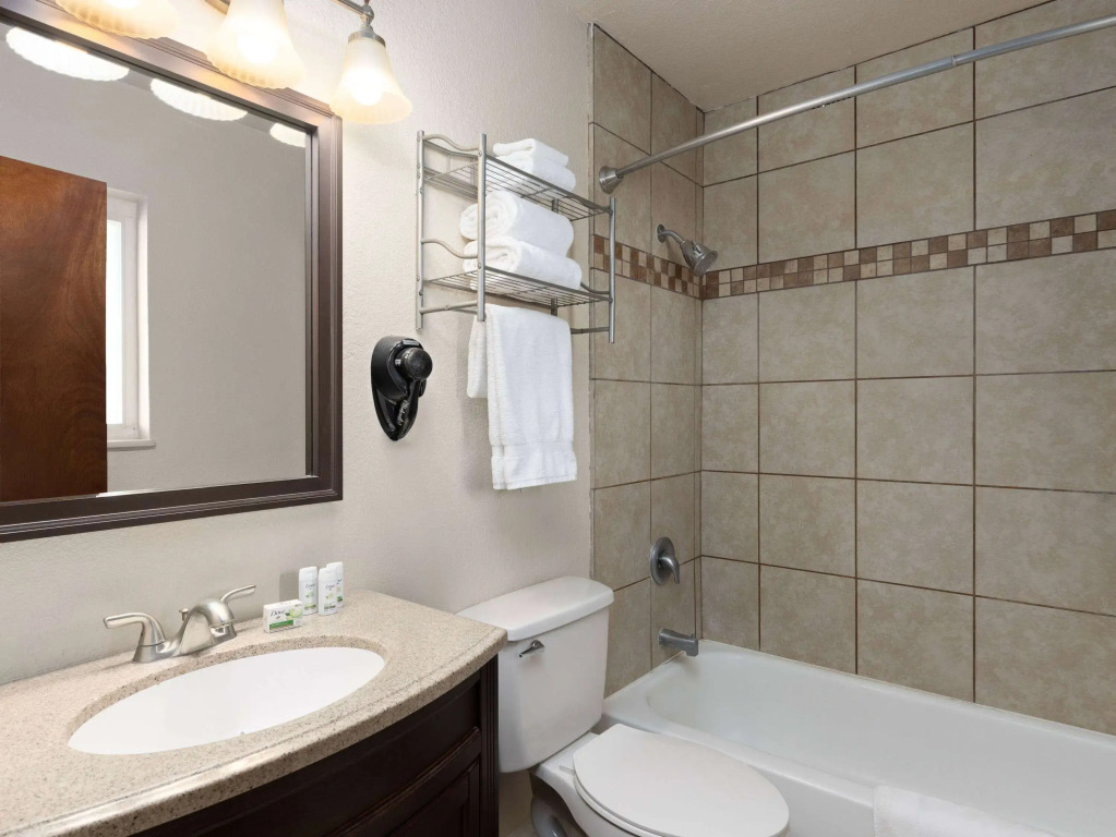 Ramada by Wyndham Elko Hotel at Stockmens Casino
