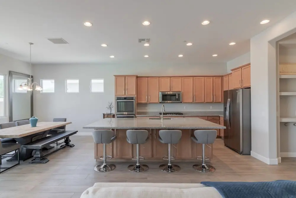 3 Bedroom Home with Outdoor Pool