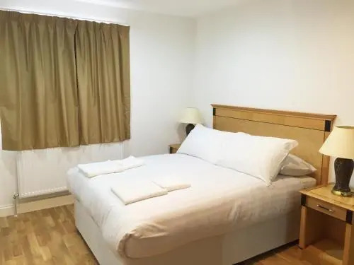 Wellesley Road Apartments