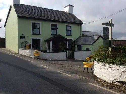 Ty Mawr at Bethania B&B Rooms and Crumble Cottage