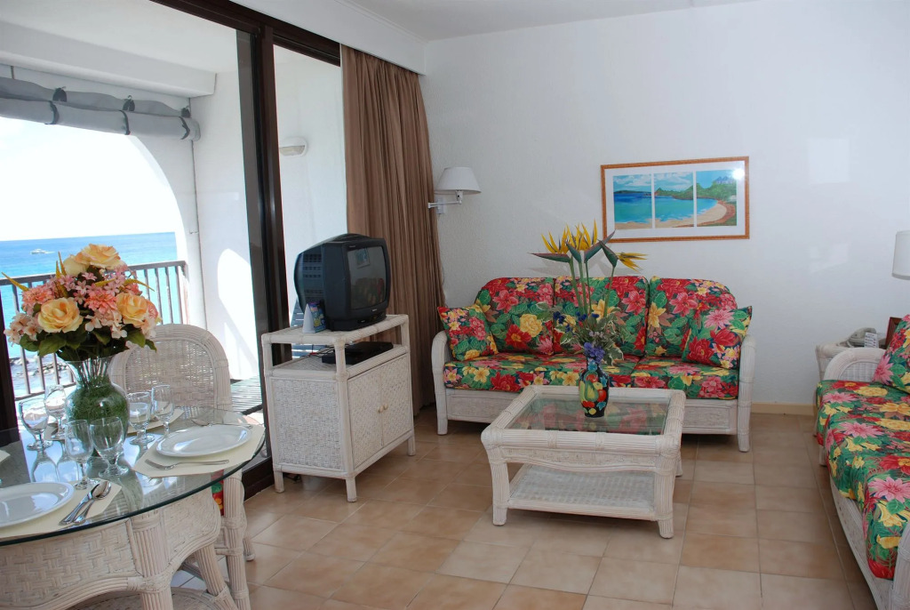 Belair Beach Hotel