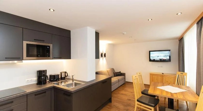 Hotel Garni Kardona
