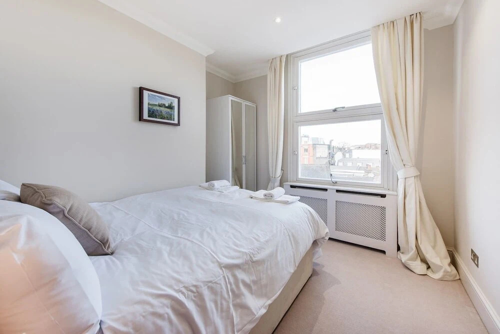 Bright & Modern 2bed in Earls Court
